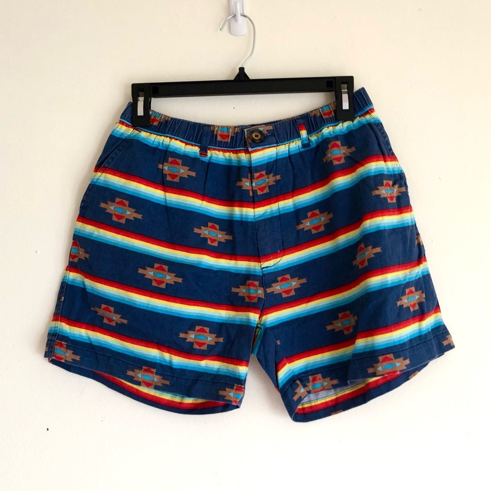 🎀5/$25 Men’s Chubbies colorful geometric southwestern print shorts size L